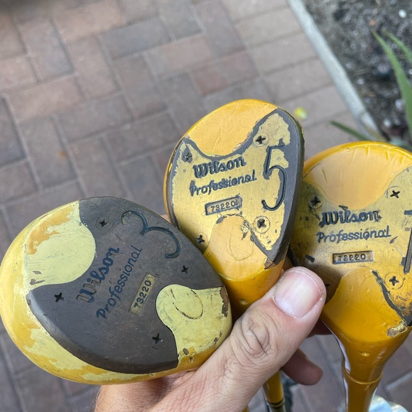 wilson 11 pc golf set Patty Berg edition in right hand , steel shafts - Picture 2 of 8